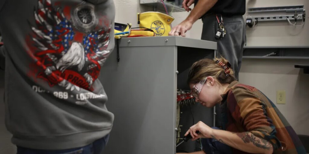 The AI data center boom is creating a dire electrician shortage. That's an opportunity for Gen Z 2 GettyImages 1242555210 e1772196452828.jpg