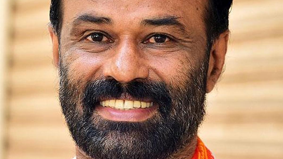 IMG 28 KI MOHANAN KNR.jp 2 1 P1841QRB.jpg