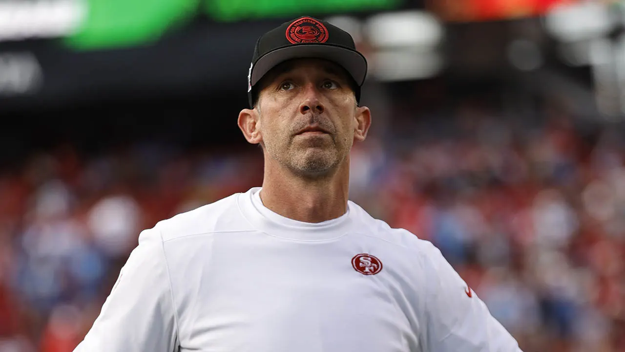Kyle Shanahan 1.jpg