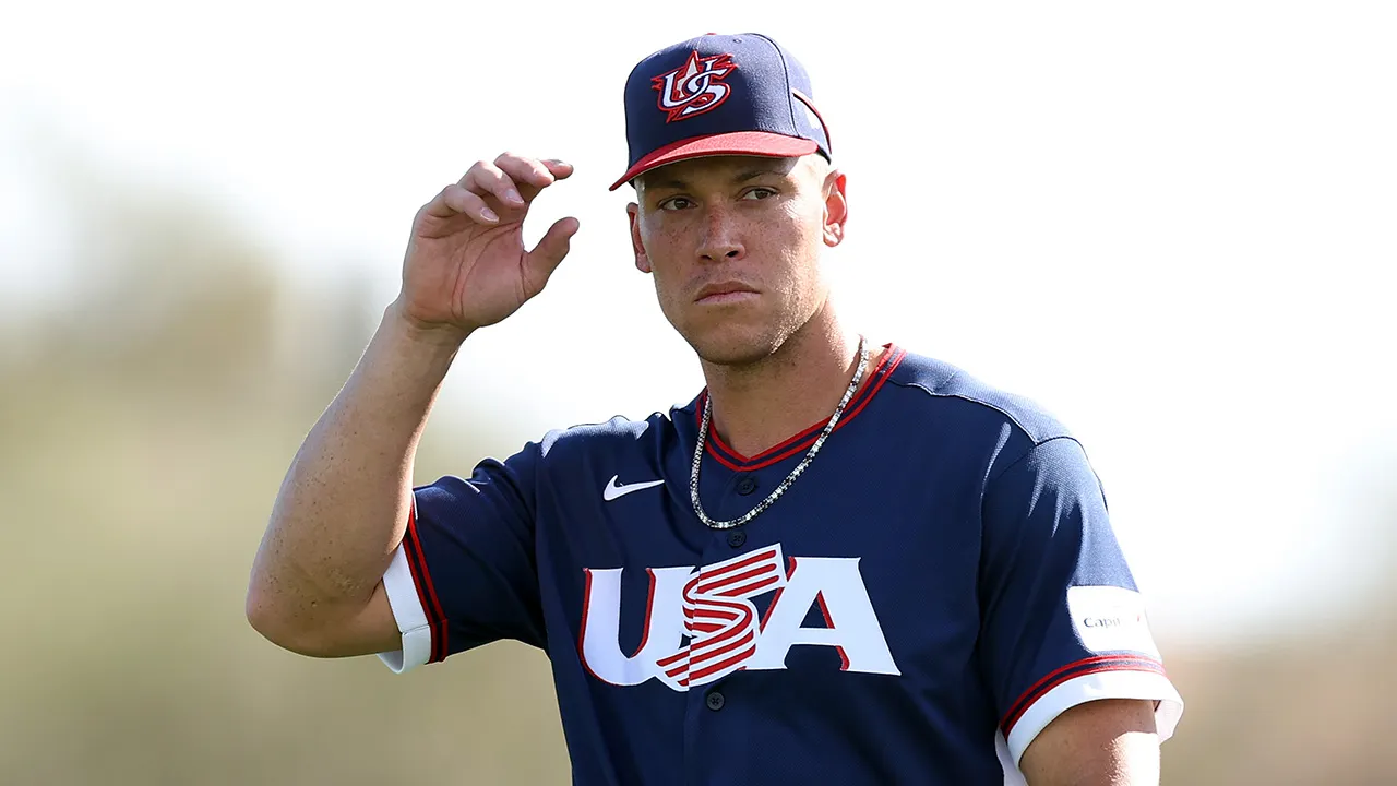 aaron judge looks on team usa.jpg