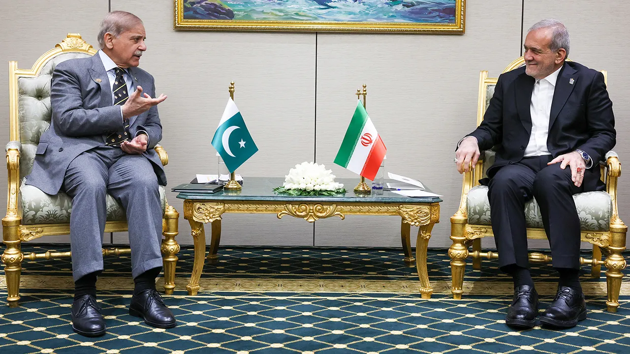 iran president pezeshkian pakistani pm shehbaz.jpg