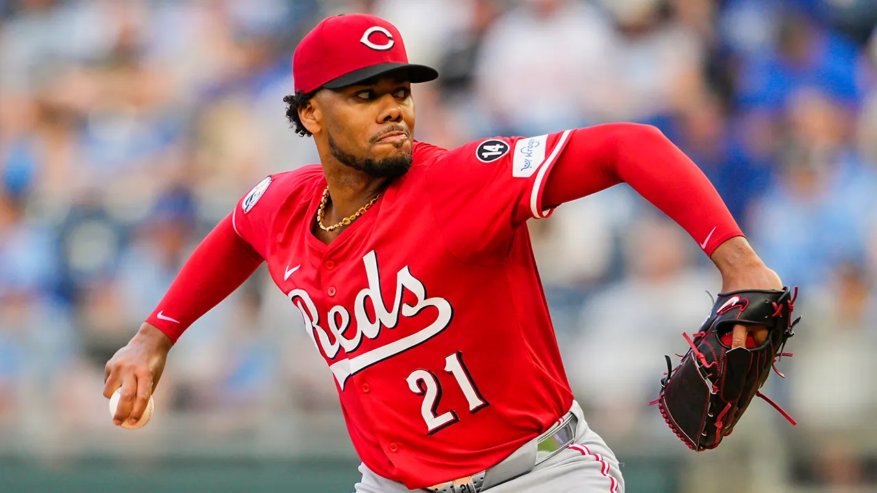 mlb reds hunter greene 031126 2.jpg