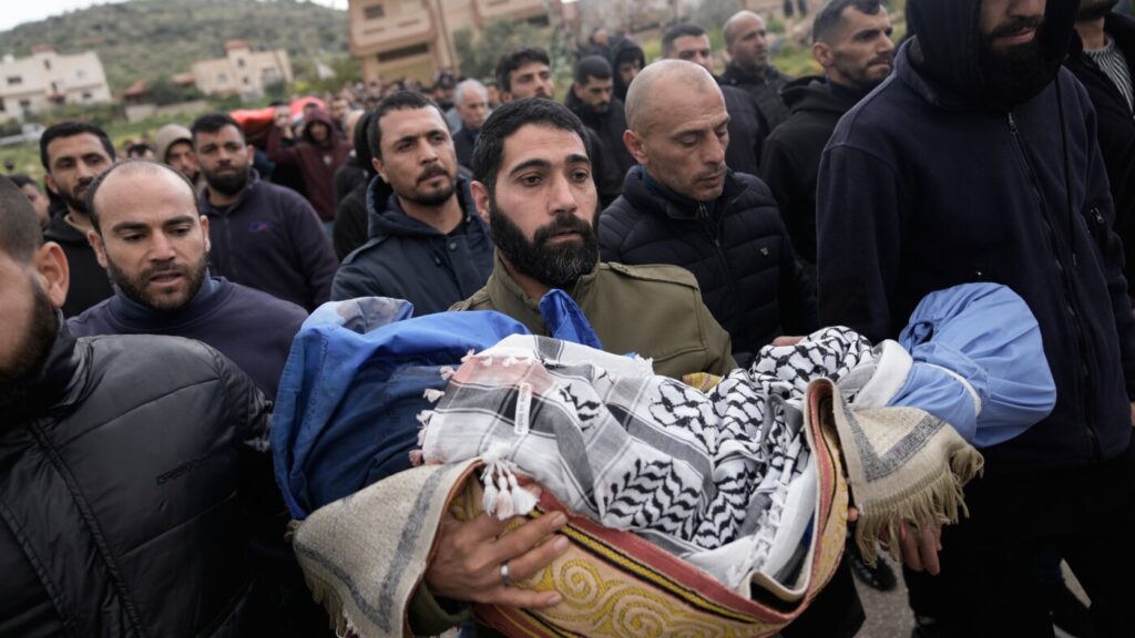 Israeli soldiers fire on family car in occupied West Bank, killing 4 : NPR 2 urlhttp3A2F2Fnpr brightspot.s3.amazonaws.com2F5f2F7f2F511e19b54766bacf5d0f0184fda32Fap26074.jpeg