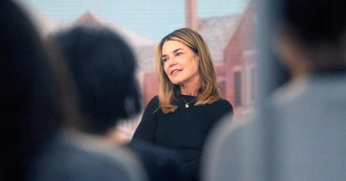 urlhttps3A2F2Fcalifornia times brightspot.s3.amazonaws.com2F082Fc62F15ddcdf34552acd0a7613b83.jpeg