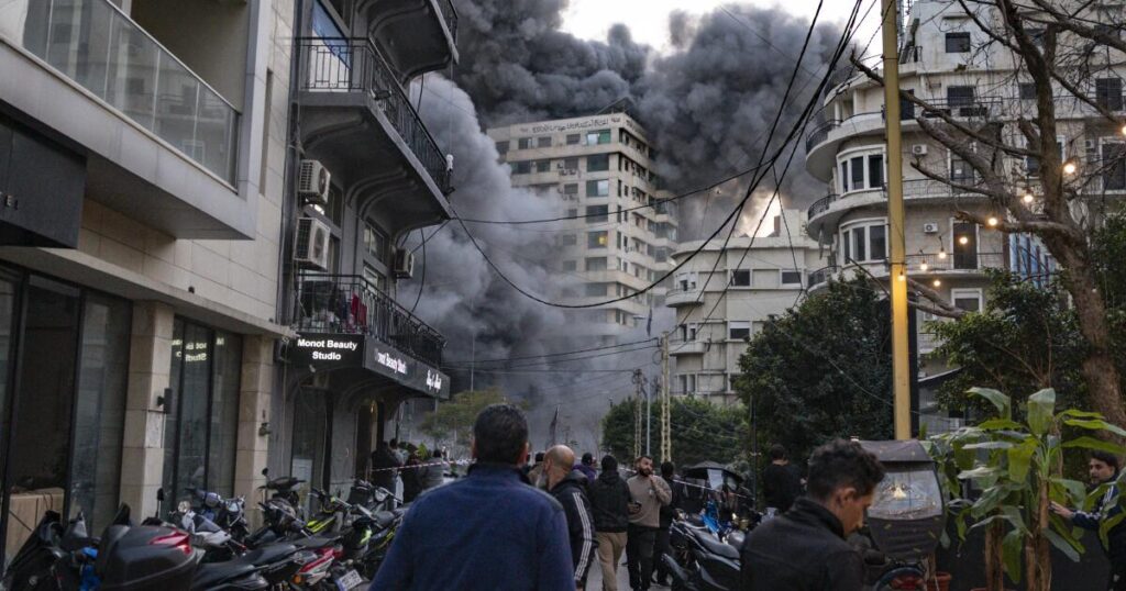 urlhttps3A2F2Fcalifornia times brightspot.s3.amazonaws.com2F832Fc62Fffbcb8fe4ca6a9c3b40b57a6.jpeg