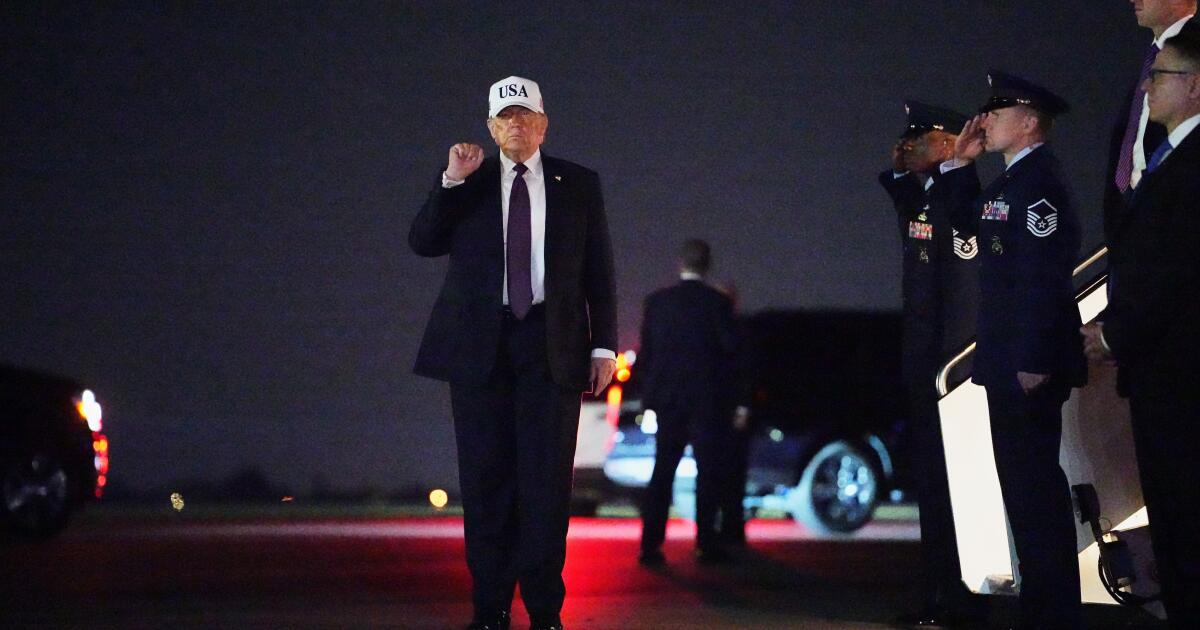 urlhttps3A2F2Fcalifornia times brightspot.s3.amazonaws.com2Fbc2Fe22Fb0c2020b4ef7b833c6c684c0.jpeg