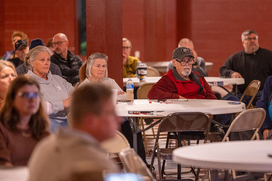 0420 NSOCIALCIRCLE citizens LEDE.jpg