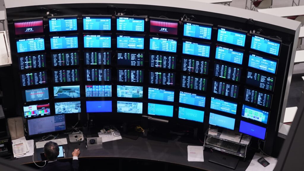 107008573 1643602320155 gettyimages 1237690039 JAPAN STOCK.jpeg