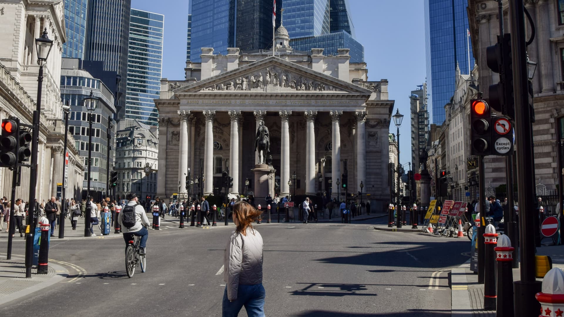 108128007 1744063518920 gettyimages 2208514868 VukValcicCity070425 20JPG.jpeg