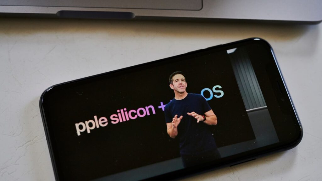 108294373 1776753579535 gettyimages 1239031817 APPLE PEEK PERFORMANCE.jpeg