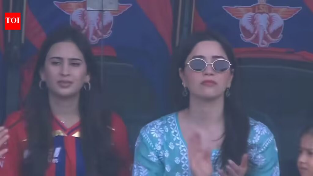Arjun Tendulkar's sister Sara Tendulkar, wife Saania Chandhok in stands for LSG vs GT clash | Cricket News 1 1775996473 photo.jpg