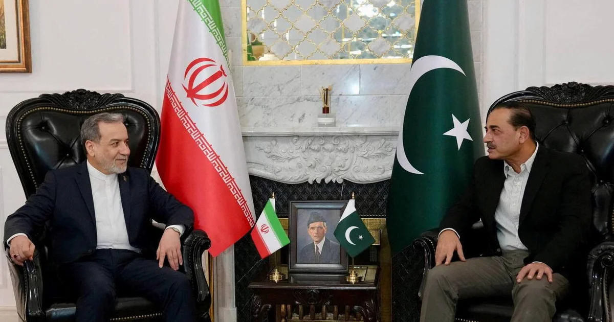 2026 04 25t064701z 1156651916 rc26wkaozkde rtrmadp 3 iran crisis talks pakistan.jpg