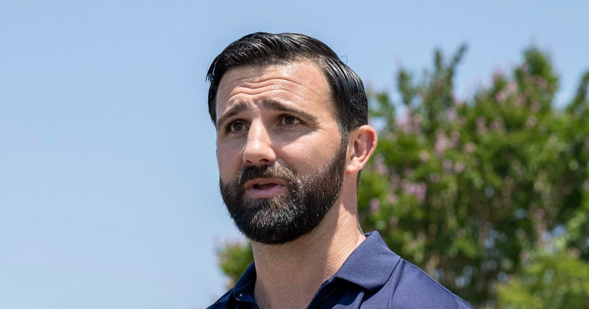 250508 cameron hamilton se 328p db1ecf.jpg