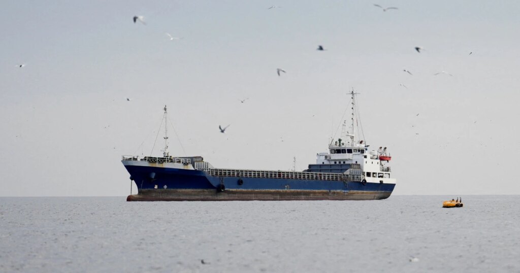 260413 strait of hormuz 2 rs 809751.jpg