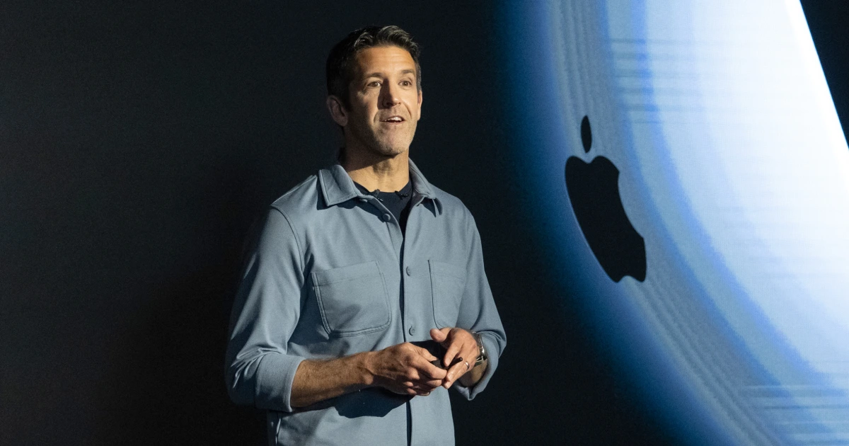 260420 John Ternus ew 433p 828ab0.jpg