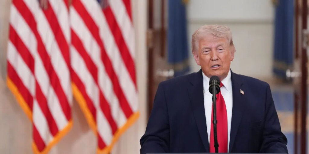 Trump risks confidence in U.S. role as guardian of global shipping 1 GettyImages 2268868959 e1775415227723.jpg