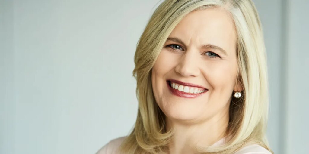 JPMorganChase Lori Beer Headshot.jpg