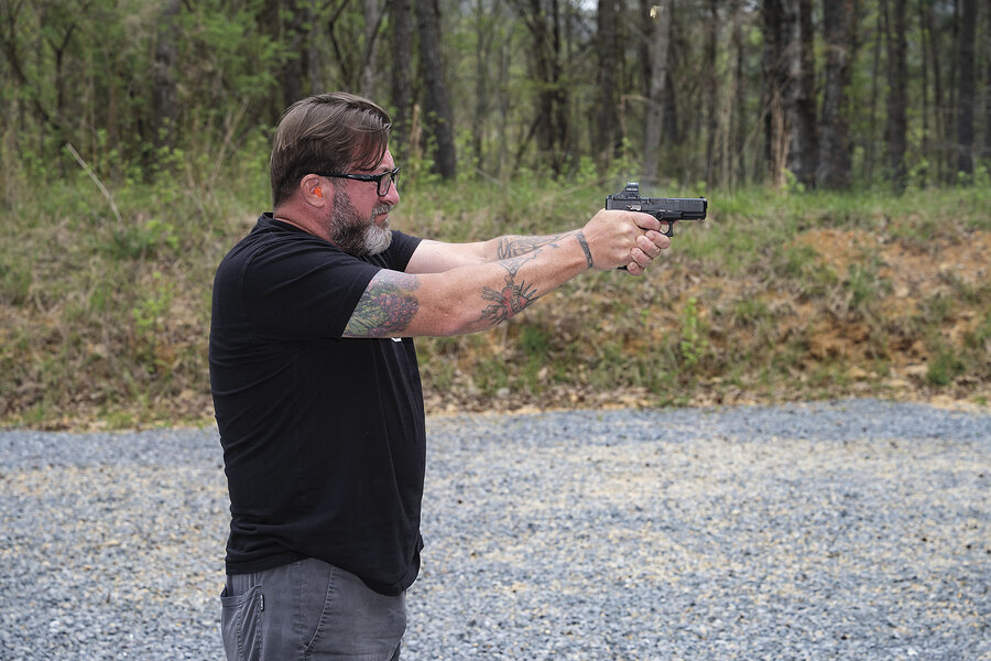 ZNDEMGUNS INSTRUCTOR.jpg