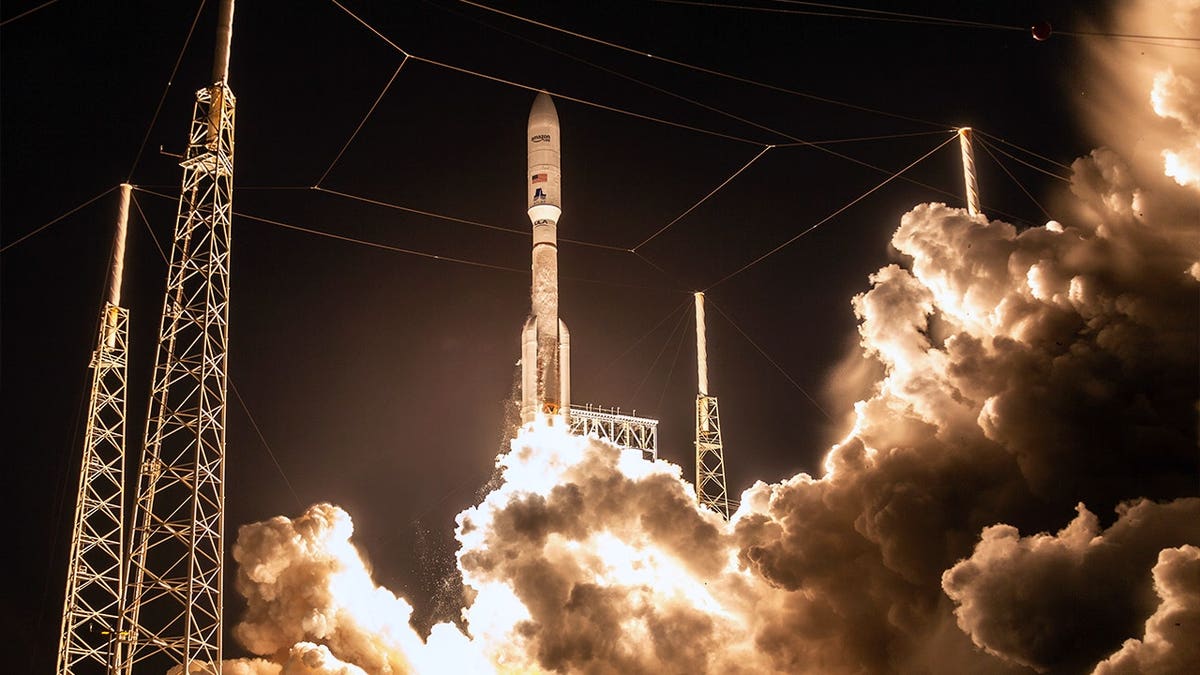 amazon leo satellites launch.jpeg