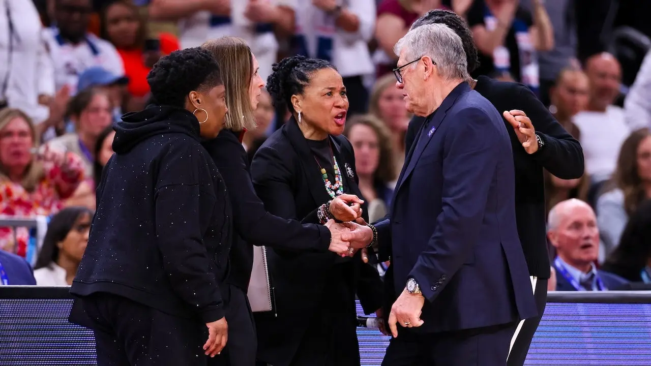 dawn staley geno auriemma final four fox news 001.jpeg