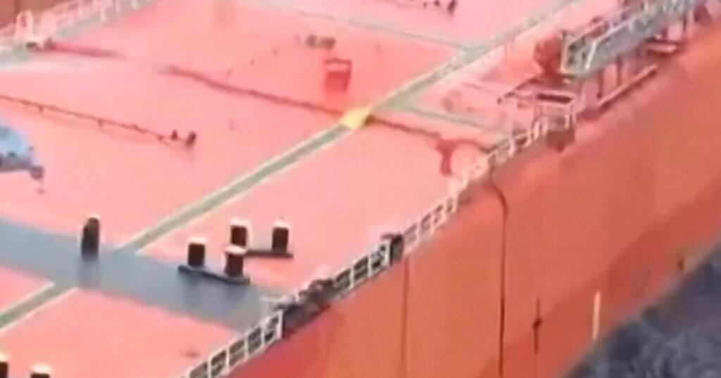 f vert brk tanker takeover 260421.00 01 16 11.Still002 htzigz.jpg