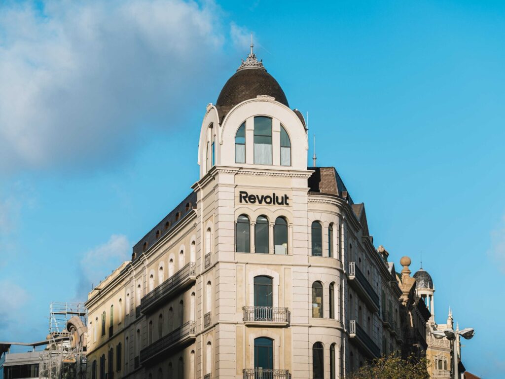 revolut.jpg