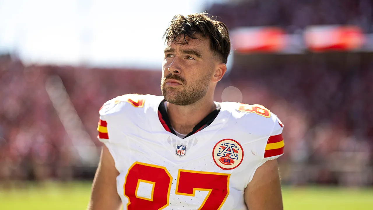 travis kelce 102224.jpg