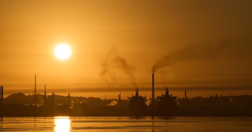 urlhttps3A2F2Fcalifornia times brightspot.s3.amazonaws.com2F042F122F46fdd37b4a44aee79dcdac9a.jpeg