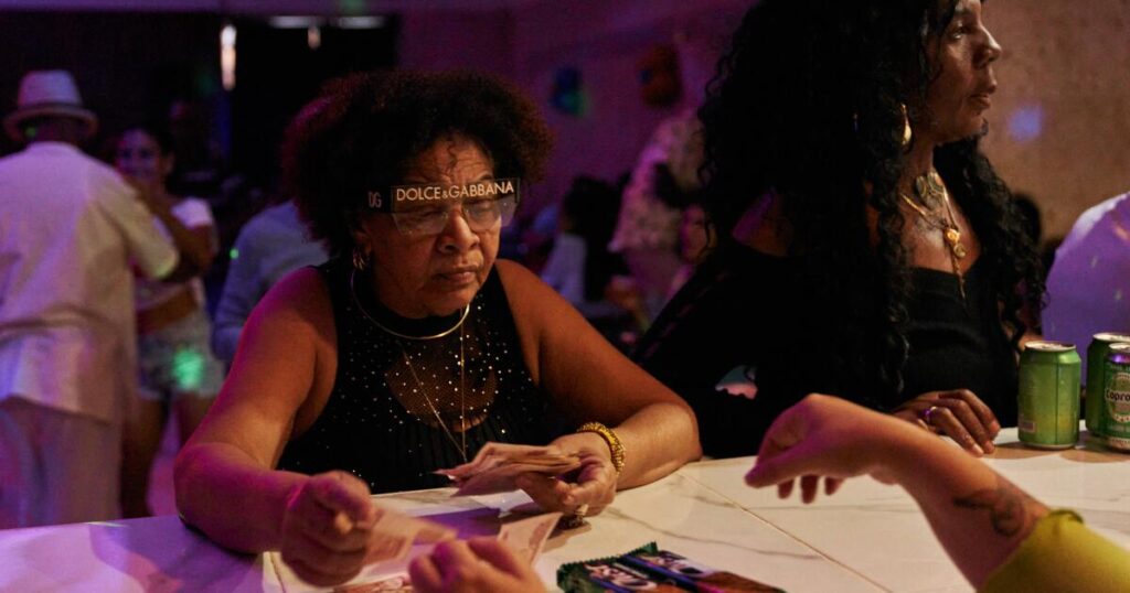 Cuba keeps dancing despite Trump's oil blockade 10 urlhttps3A2F2Fcalifornia times brightspot.s3.amazonaws.com2F642F952Fbfe958eb421ea713281cb3ab.jpeg