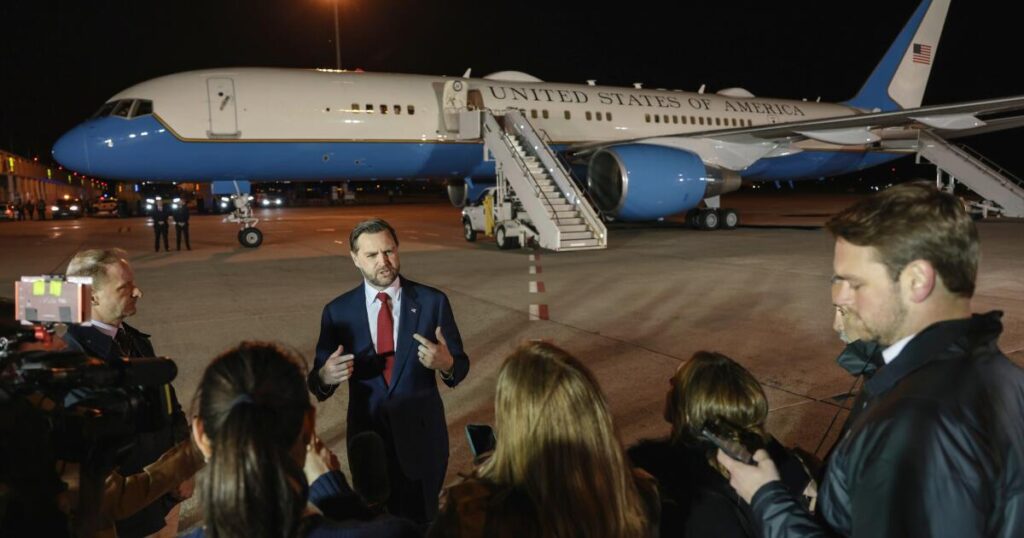 urlhttps3A2F2Fcalifornia times brightspot.s3.amazonaws.com2F7f2F112F062683854a36b40b05cad2b1.jpeg