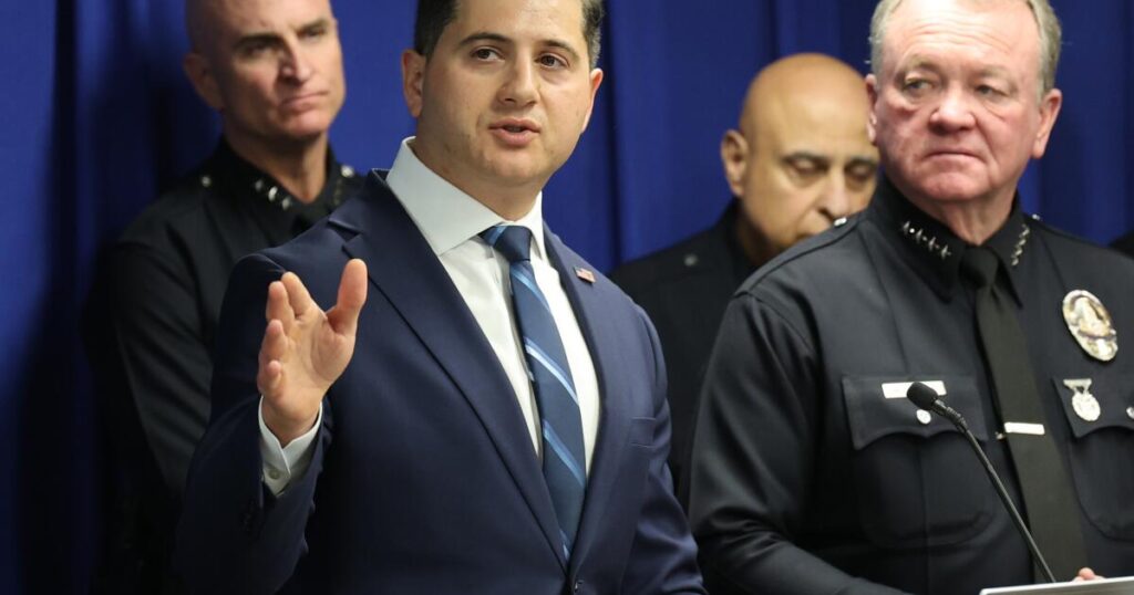 The loophole that keeps a Trump loyalist as L.A.’s federal prosecutor 1 urlhttps3A2F2Fcalifornia times brightspot.s3.amazonaws.com2F8a2Fc62F43a94c044592bccc73cce0ba.jpeg