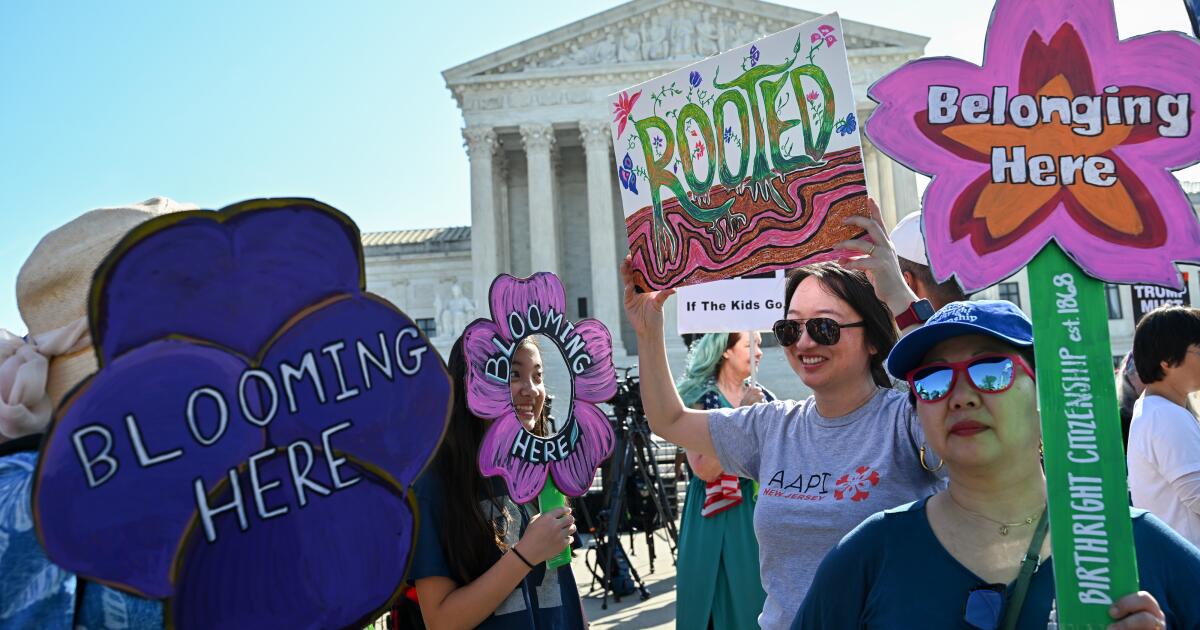 urlhttps3A2F2Fcalifornia times brightspot.s3.amazonaws.com2F932F312Fd54f6b0241d1b7074e3176b6.jpeg