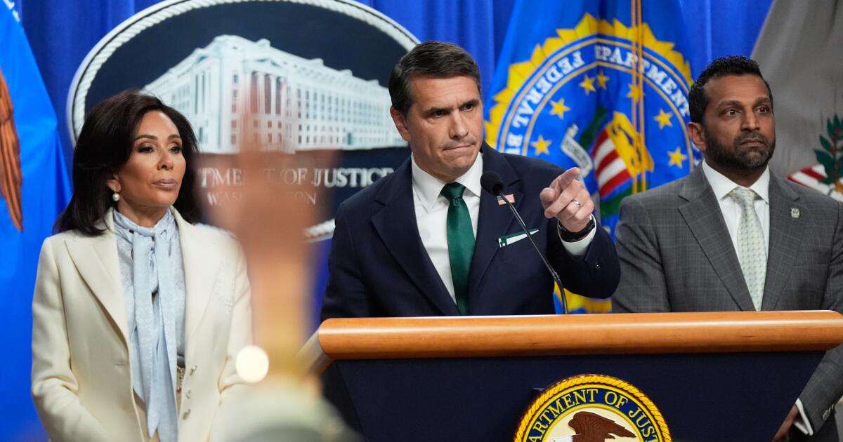 urlhttps3A2F2Fcalifornia times brightspot.s3.amazonaws.com2Fd52Fa22Fa20cfc0d4da79a95292a7b4b.jpeg