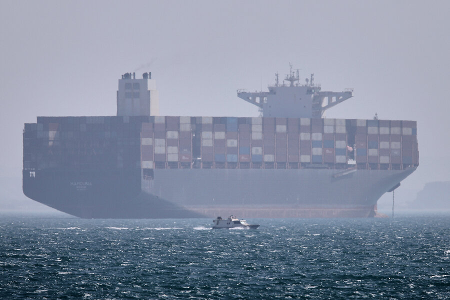 The Strait of Hormuz is still blocked. What’s the US military doing about it? 1 0505 NHORMUZ lede.jpg