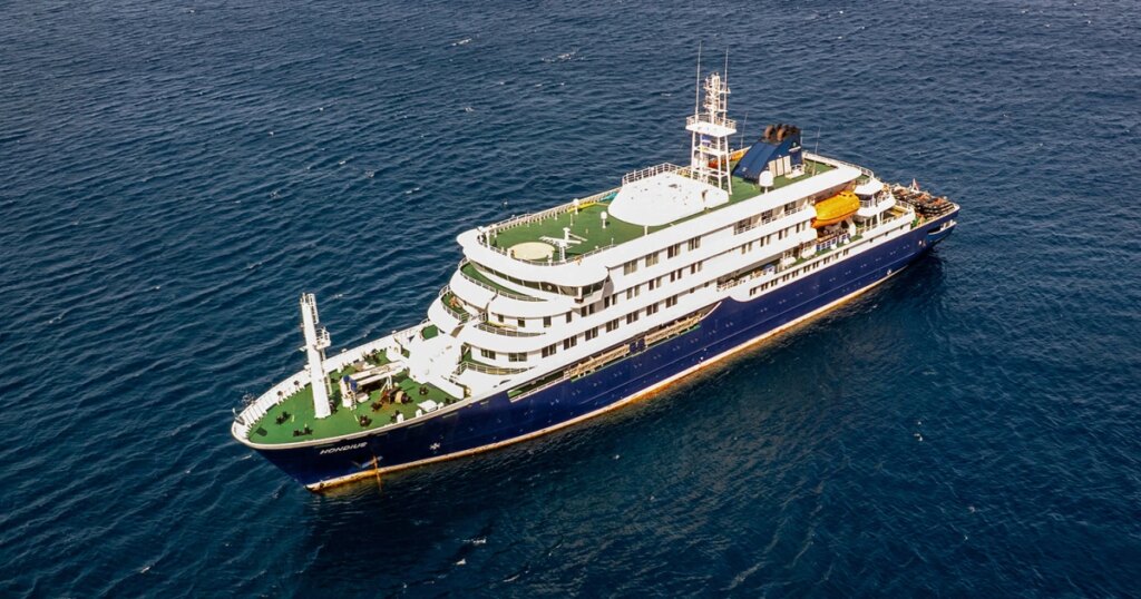 260504 hondius cruise ship mb 1118 881a58.jpg