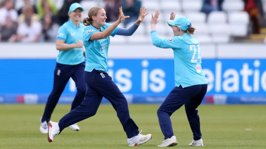 ENG-W vs NZ-W 2026, ENG-W vs NZ-W 1st ODI Match Report, May 10, 2026 1 416820.6.jpg