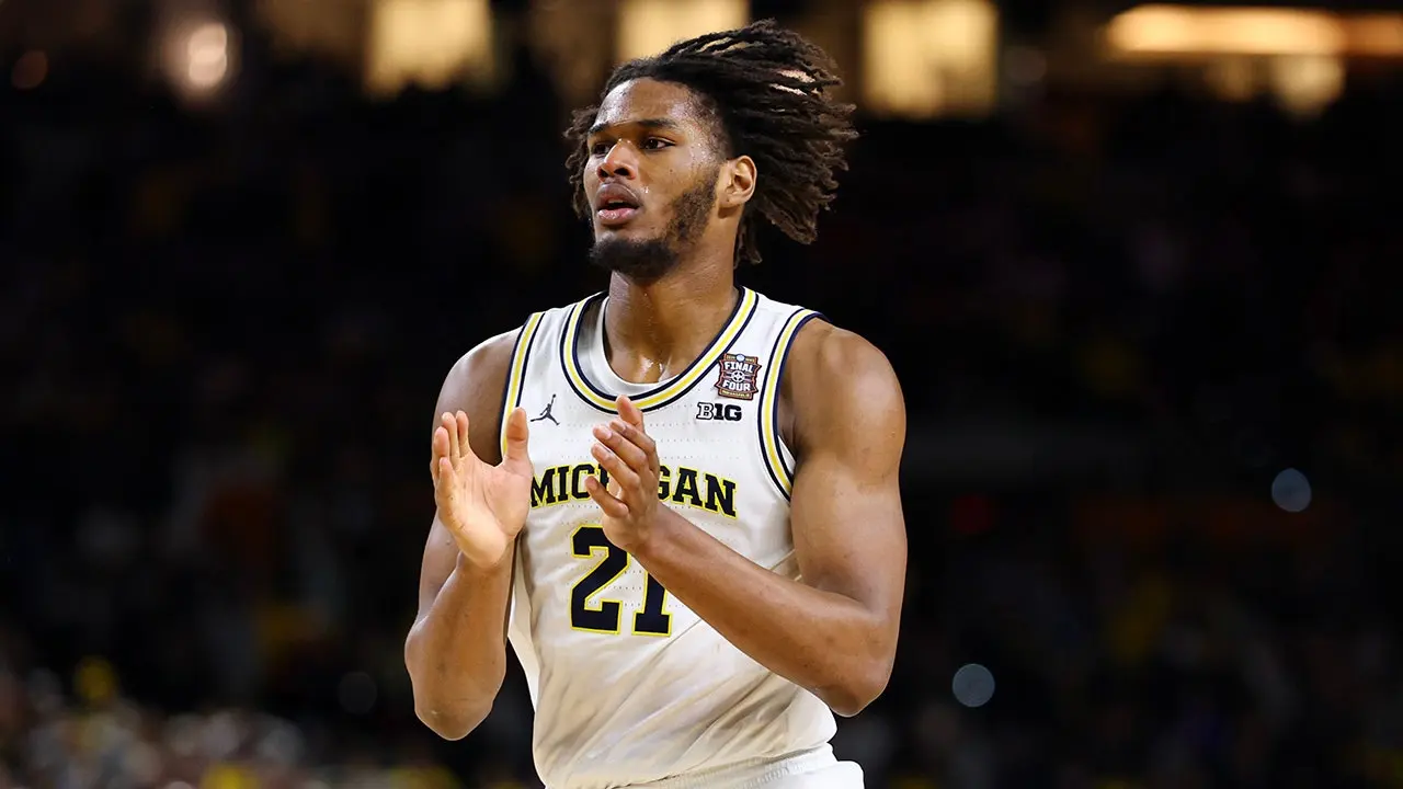 Morez Johnson Jr celebrates.jpeg