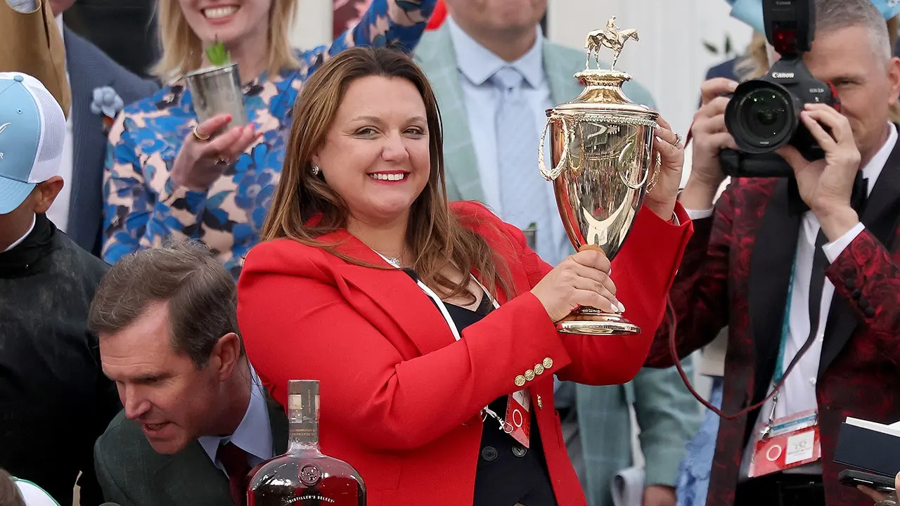 cherie devaux kentucky derby fox news 101.jpeg