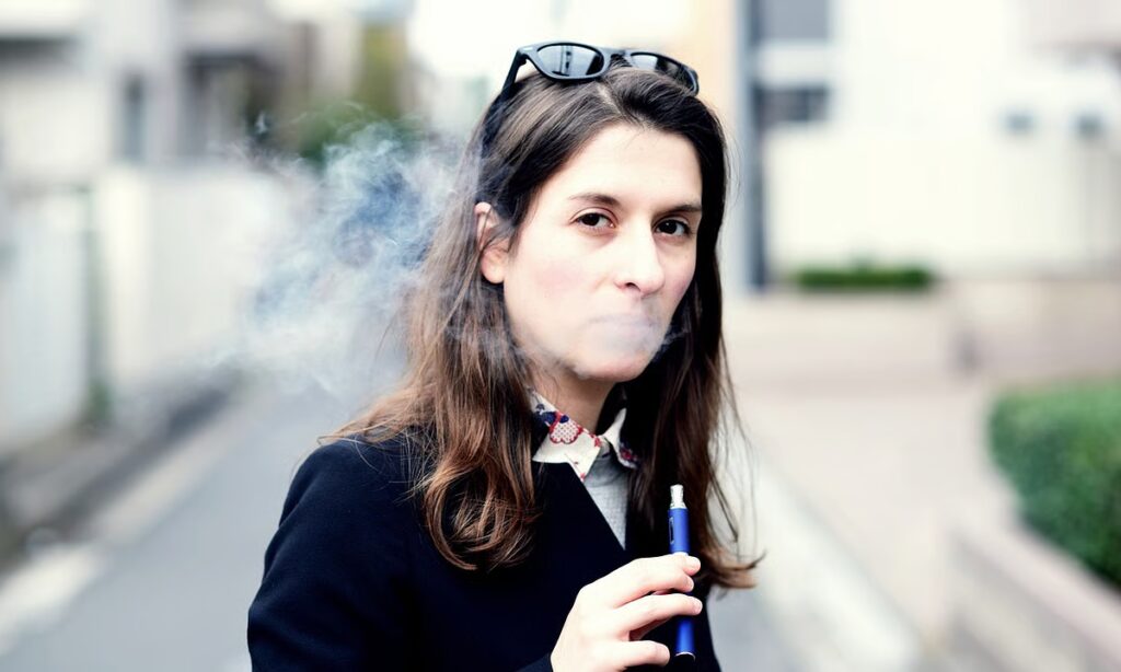 Britain’s Vape U-Turn Validates India’s Early Ban but Exposes Gaps in Tobacco Control Enforcement 1 downtoearth2F2026 05 092Fhhxrux9q2FVape.jpg