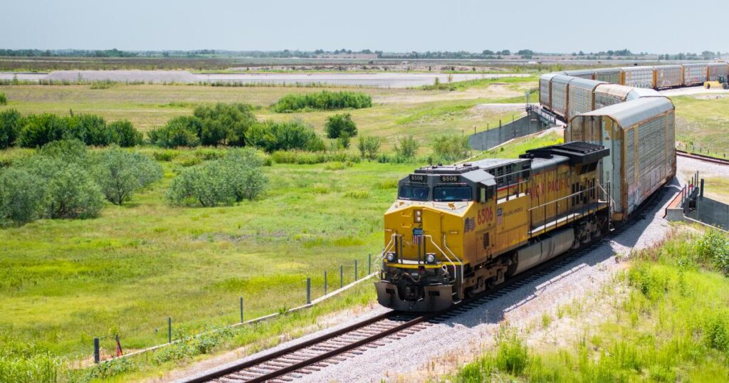Texas train cart found with 6 dead migrants inside came from Long Beach 1 urlhttps3A2F2Fcalifornia times brightspot.s3.amazonaws.com2F692F6c2F7df7e68348dc91593a368b9d.jpeg